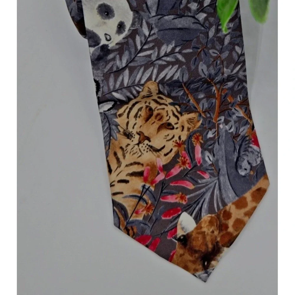 Atonio Calafatano Novelty Silk Tie Animal Print Gray Safari Zoo‎